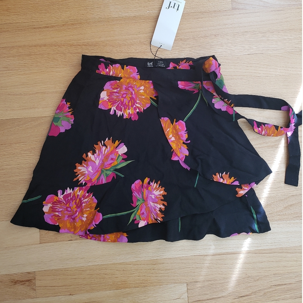 Zara Black Mini Skirt with Pink & Orange Floral Print
